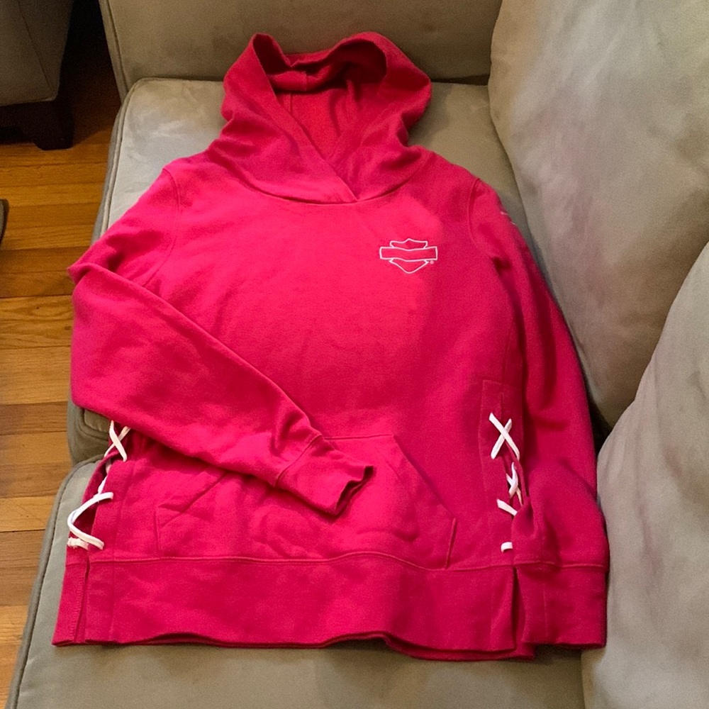 Women’s Harley-Davidson hoodie with HD logo on back waist band Laced sides. Sz M